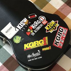 Acoustic Guitar Case (Hardshell)
