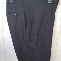 Men’s Travis Mathew Golf Shorts!!