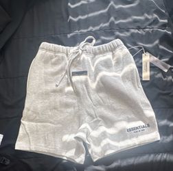 M Light Oatmeal ESSENTIALS Fear of God shorts