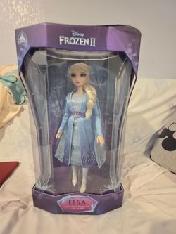 Elsa Frozen 2 Disney Store Limited Edition Doll