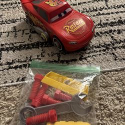 Cars Lightning McQueen Car Builder 