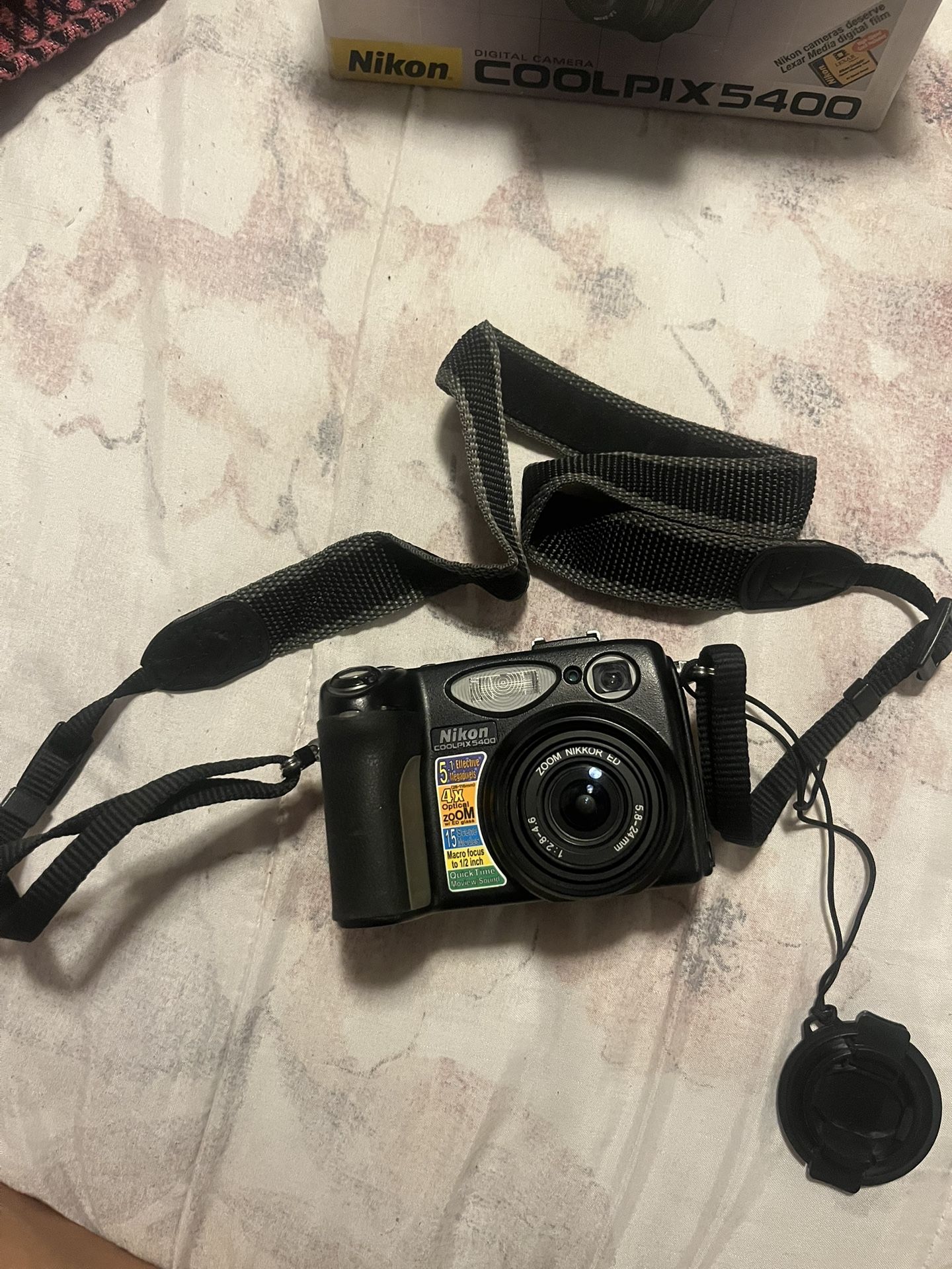 Digital Camera Nikon Coolpix 5400