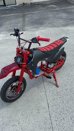 Modded Electric Razor Dirtbike 