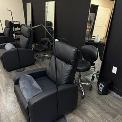 Selling the entire station set for one incredible price: $400!