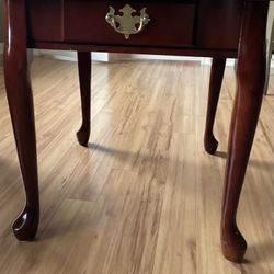 Lovely Cherry Accent Table