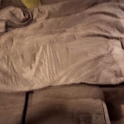 BlanQuil Basic Collection Grey Weighted Bed Blanket, 15 pound, 48 x 74 Soft Quilted