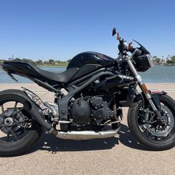 2013 Triumph Street Triple 1050cc