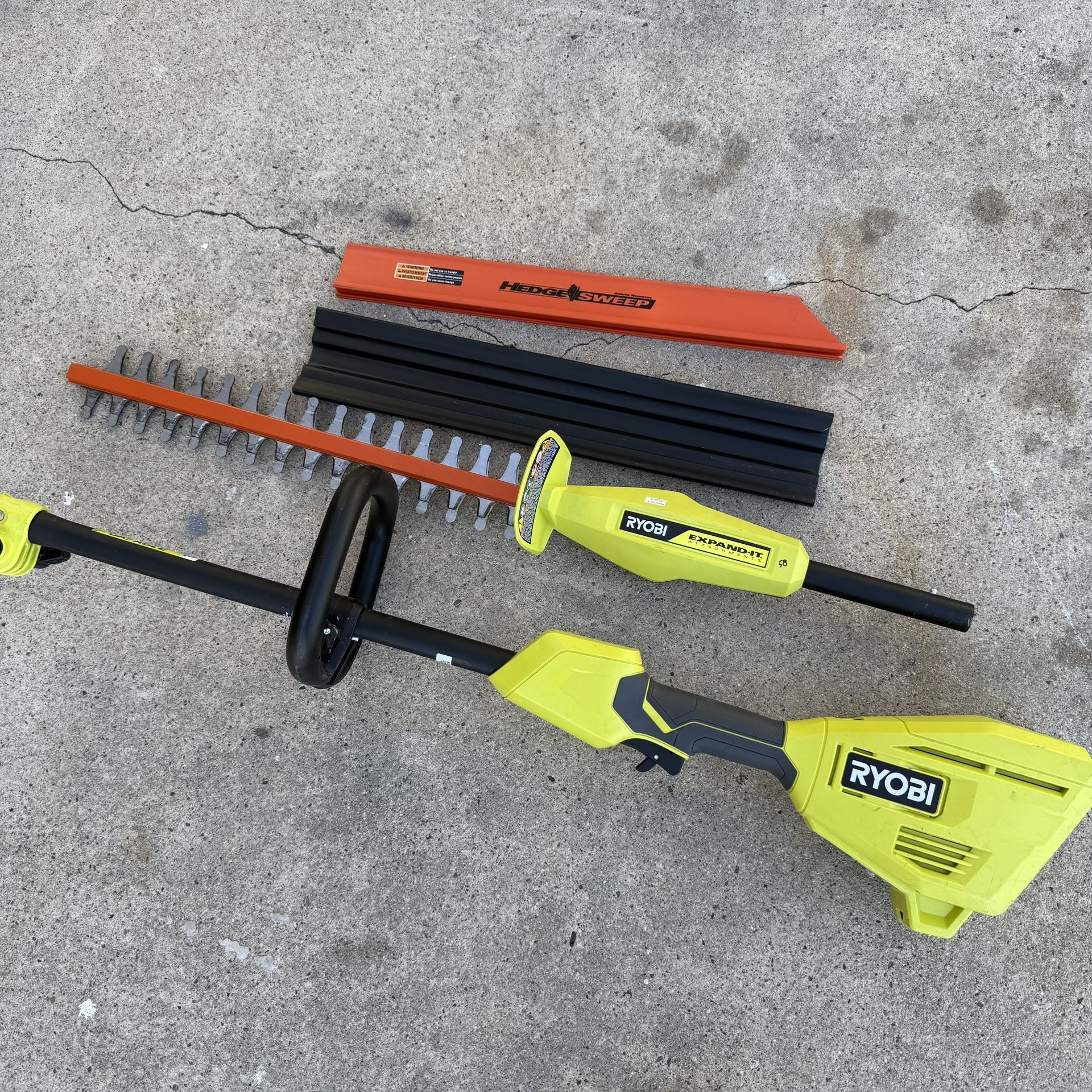 RYOBI 40V Expand It Cordless Battery Attachment Capable Powerhead