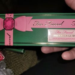 Too FACED PALLET 