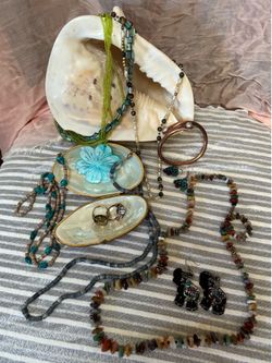 Handmade jewelry ($10 bundle)