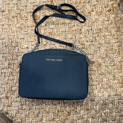 Michael Kors Cross Body Adjustable Bag Purse