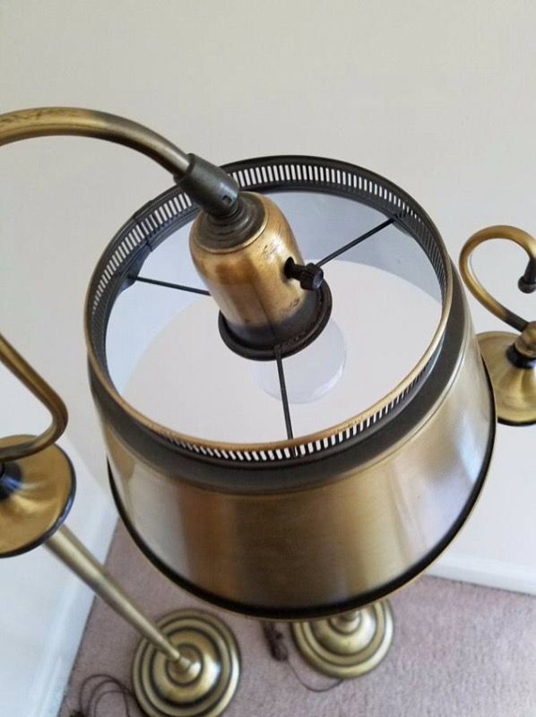 Pair Of Vintage Underwriters Laboratories Brass Portable Floor Lamp Pair Of Vintage Underwriters Laboratories Brass Portable Floor Lamp Issue J 7107 E 20773 For In Herndon Va Offerup