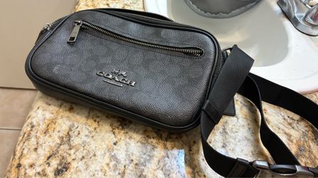 Elias Belt Bag In Signature Canvas