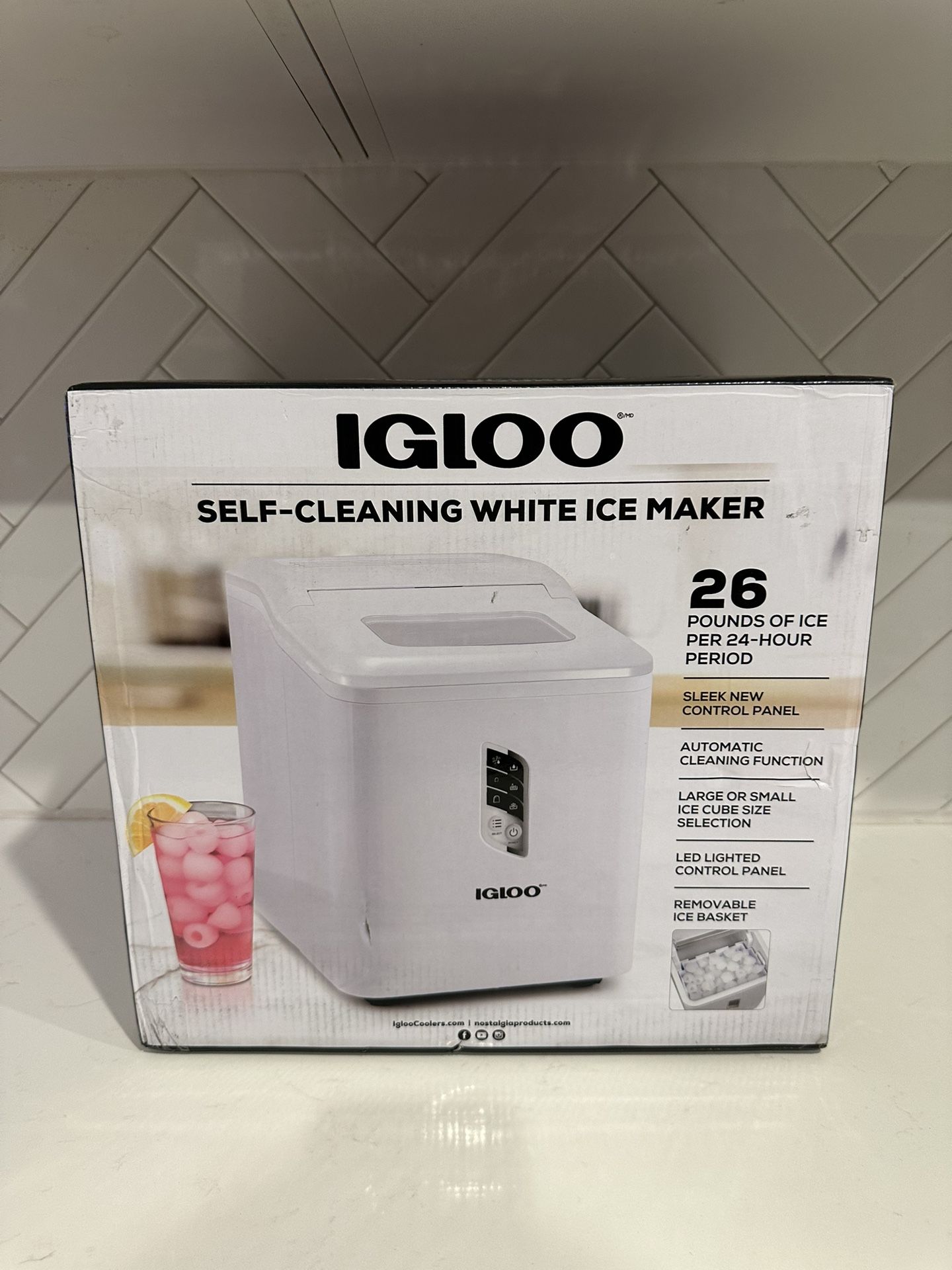 Igloo White Ice Maker
