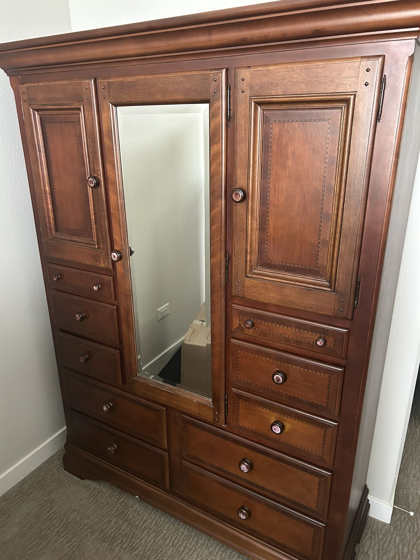 Armoire