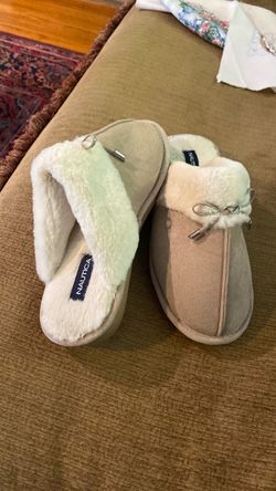 Nautica Faux Fur Lined Slippers