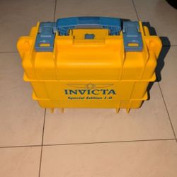 Invicta Watch Case! Excellent New Condition 