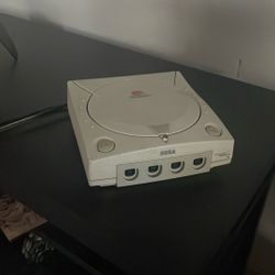 SEGA Dreamcast Console + Resident Evil 2 (Disc 1) – Powers On but Not Working
