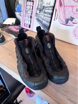Nike Air Foamposite Pro – Men’s Size 10