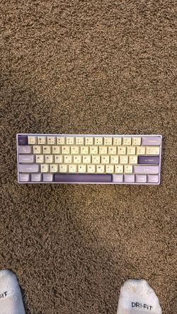 Custom Gk61 Keyboard Yellow Switches