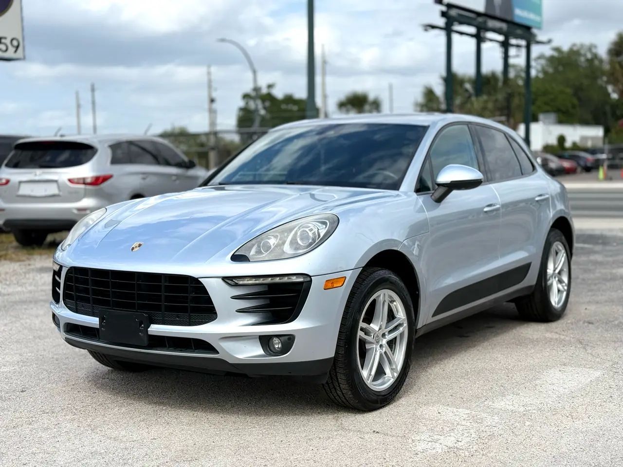 2017 Porsche Macan