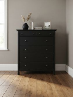 black chest  in excellent condition delivery also available