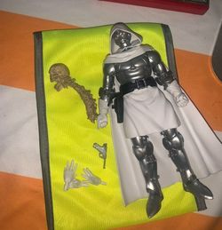 Dr Doom Marvel Legends