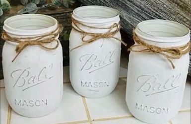 Chalk painted distressed mason jars gift - BRIGHT WHITE