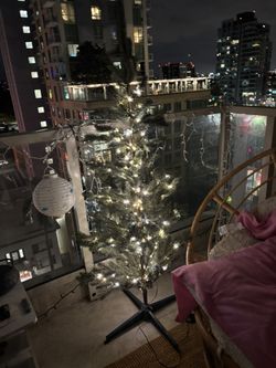 Christmas Tree~60’