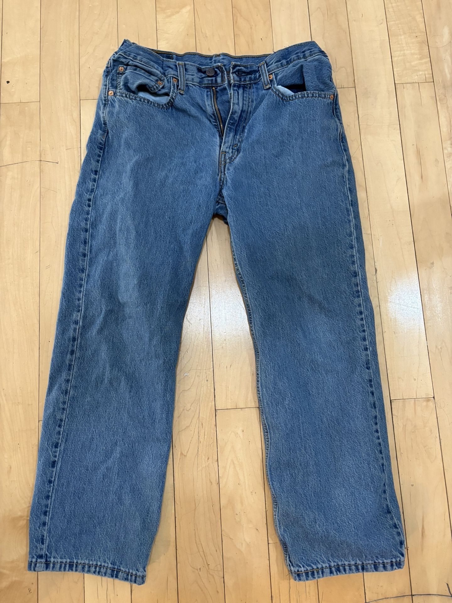 Blue Levi’s 565 Loose Straight Men’s Jeans