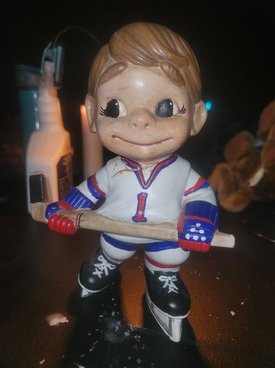 Vintage Atlantic Mold Red/White/Blue Hockey Player #1 Statue Figure Ceramic 1970