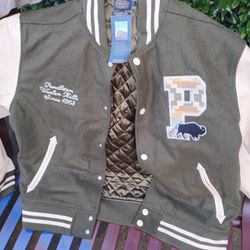 Pendleton Woolen. Mills