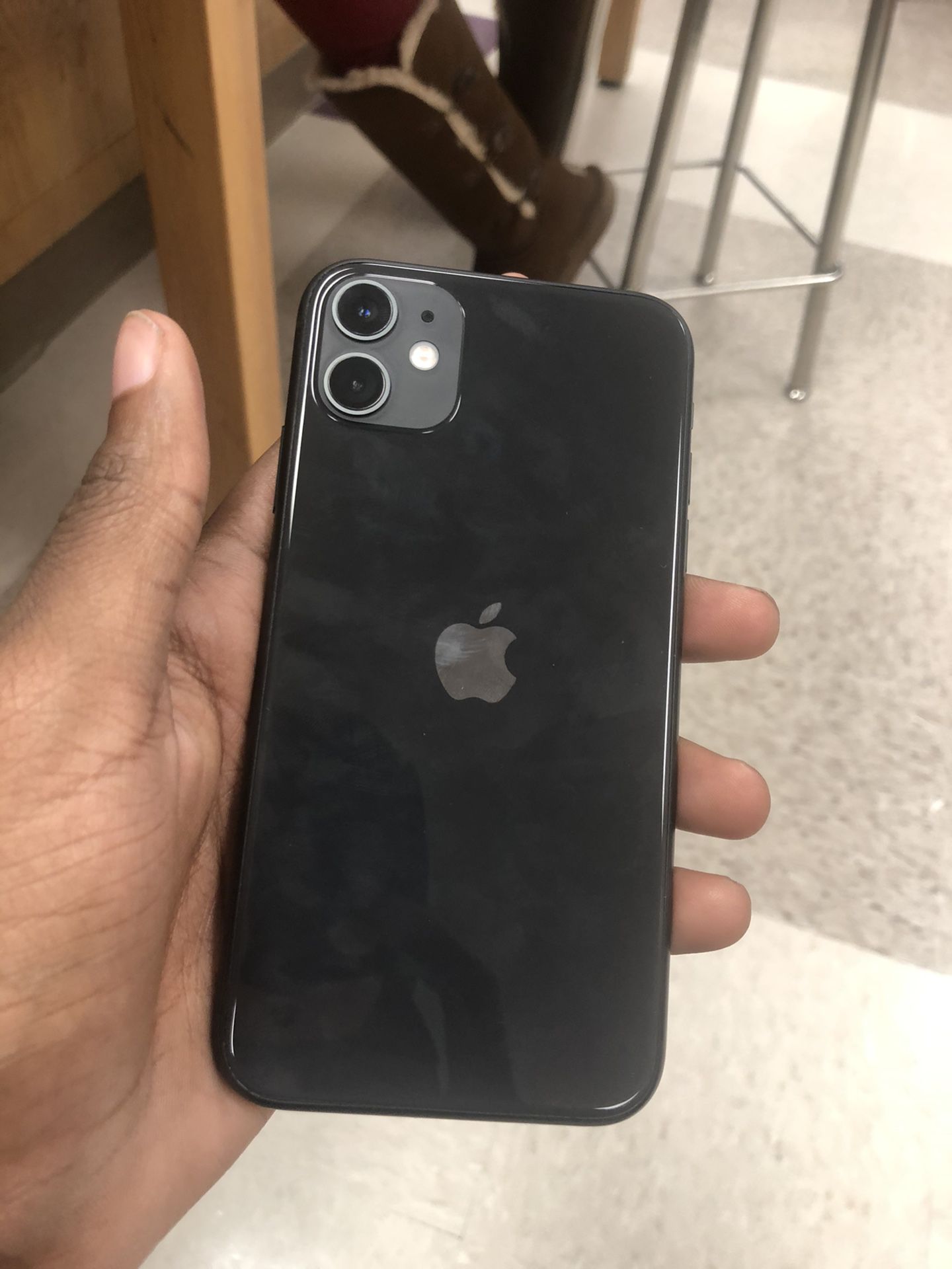 iPhone 11 ( not sending without a deposit ) !!