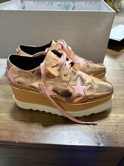 Women’s shoes