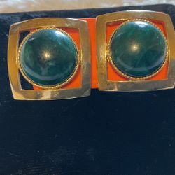 Vintage Gold Tone With Green Button Shaped Stone In The Center …