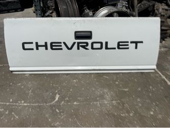2002  Chevy s10. Tailgate