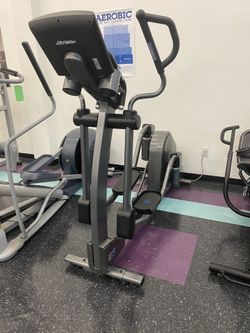 Life Fitness E5 Elliptical