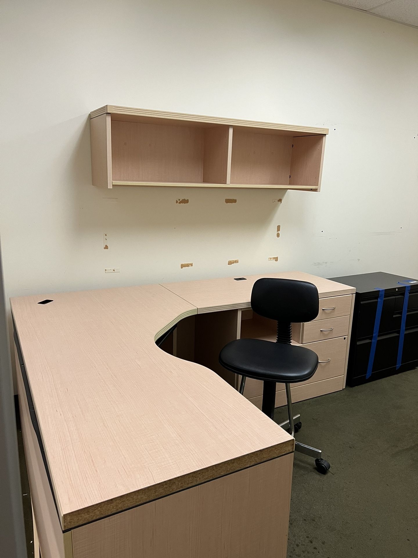 FREE Desks And Office Suite Furniture Until July 25! for Sale in San