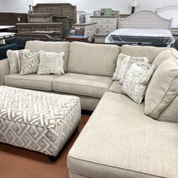 New Ashley Sectional 🔥🔥 IN STOCK 