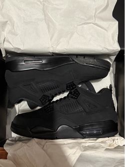 JORDAN 4 BLACK CAT SIZE 10.5