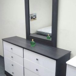 Dresser 8 Drawers With Mirror 