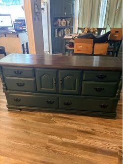 Vintage mid century dresser