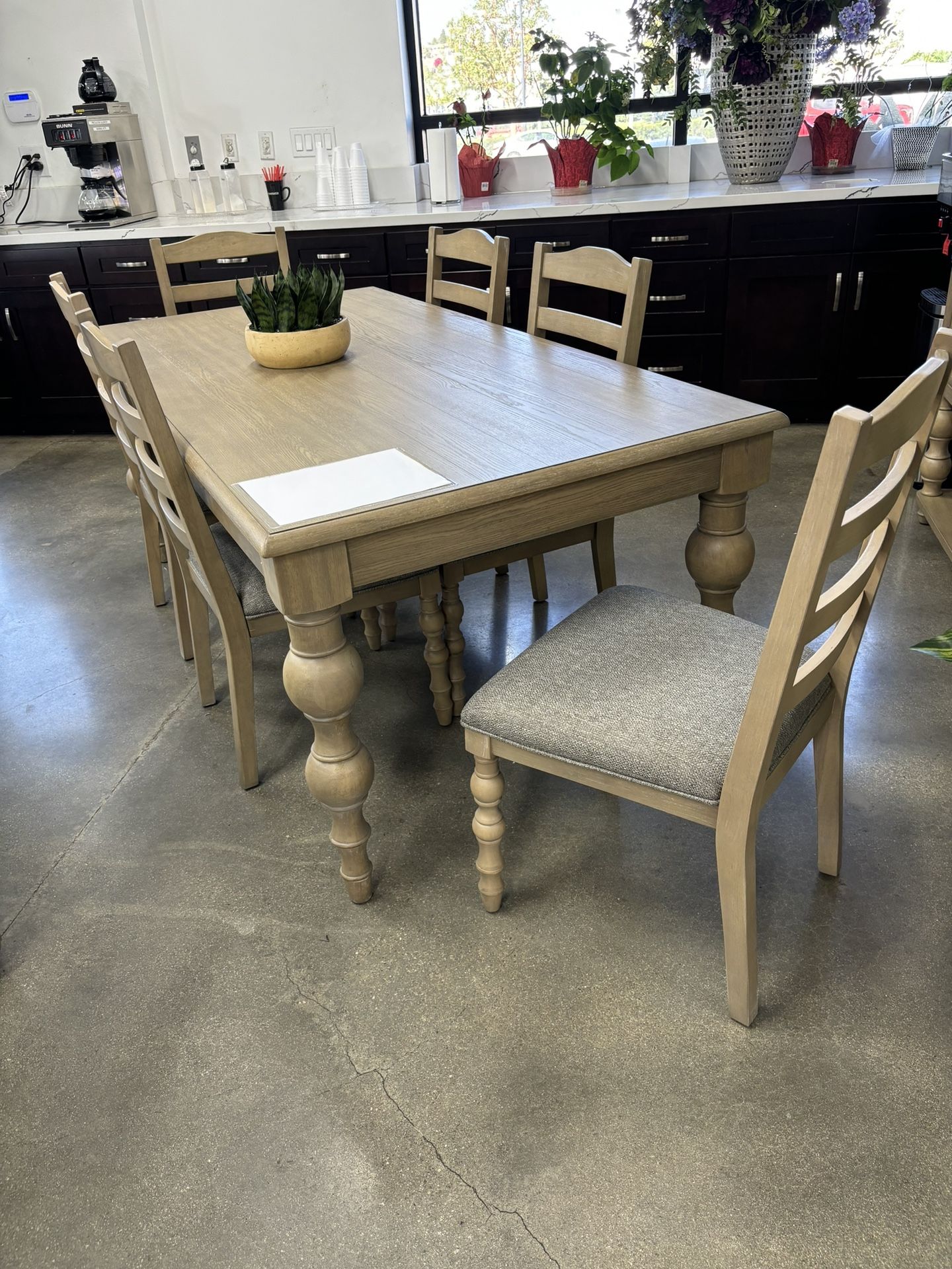 Dining Table Set