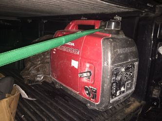 Honda eu2000i power inverter gas powered generator