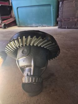 Axles 28 spline 456 gear and open rearend backing plates with breaks