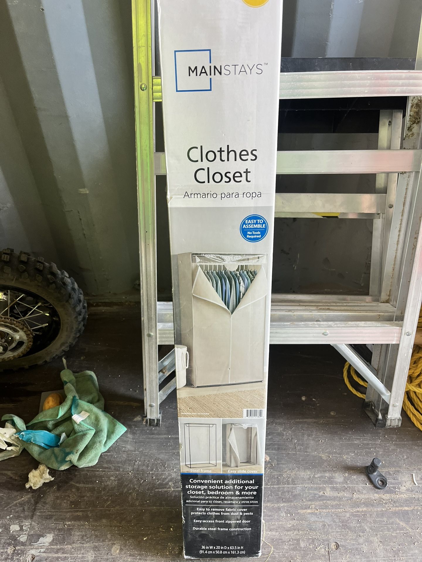 Clothes Closet