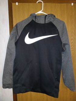Nike Sweater Size  Small 