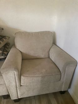 Couch/arm chair