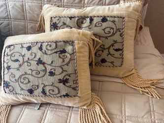 Decorative Throw Pillows with Tassel Fringe – Set of 2