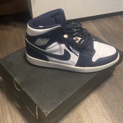 Air Jordan 1 Mid Size 10
